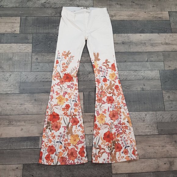 Free People Pants - Free People Penny Pull On Flare Jeans 25 UK 4 White Floral Flares Boho BN